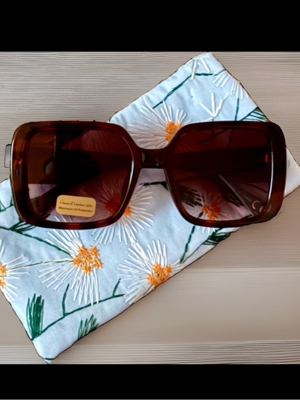 House of Harlow 1960 oversized square frame in a tortoiseshell finish NWT